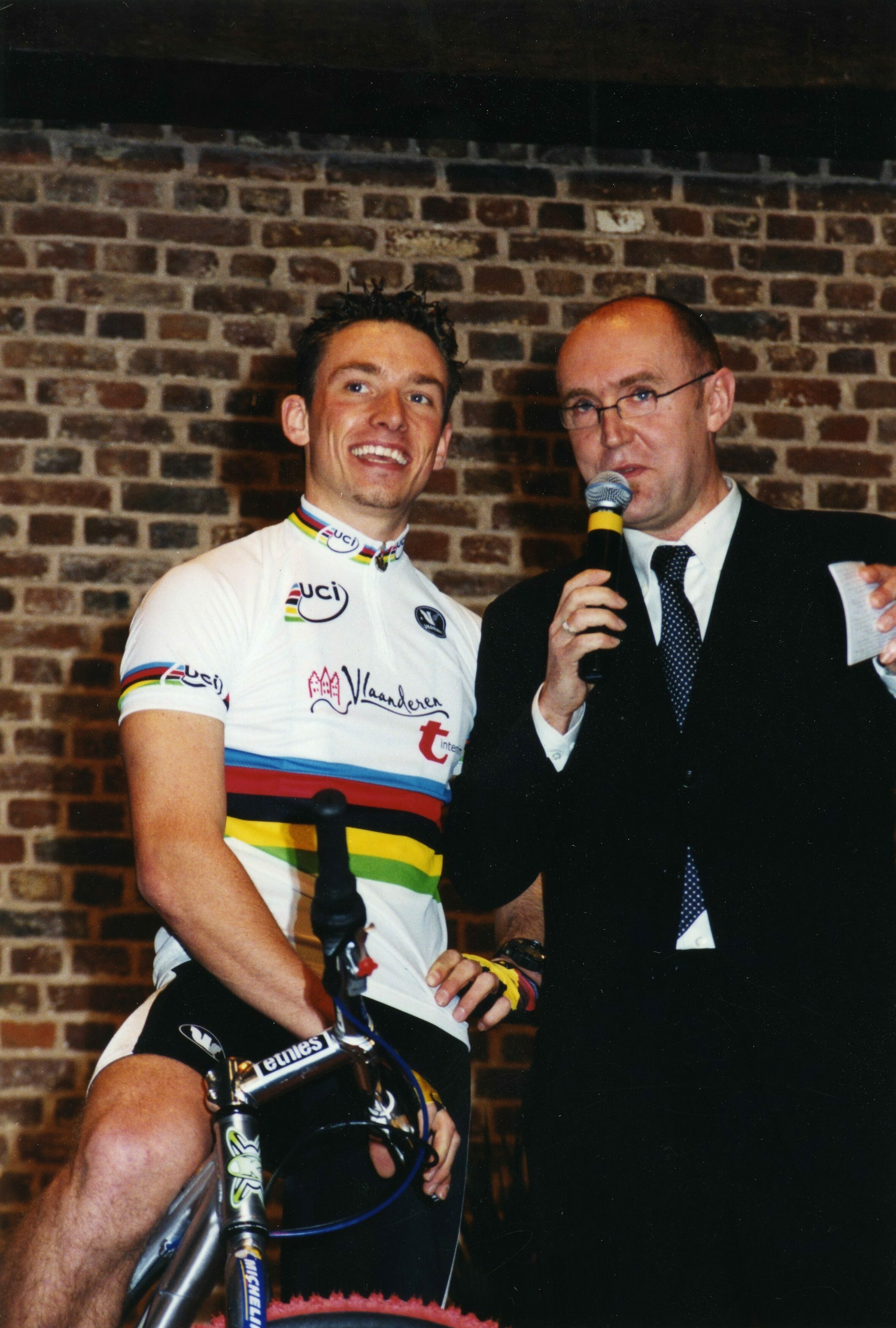 Remco Evenepoel shows off new rainbow jersey kit - Canadian Cycling Magazine